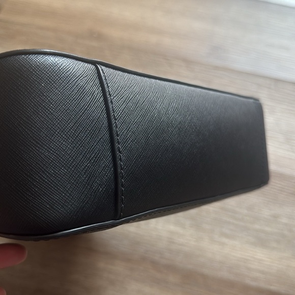 Michael Kors Jet set Travel crossbody - Picture 6 of 15